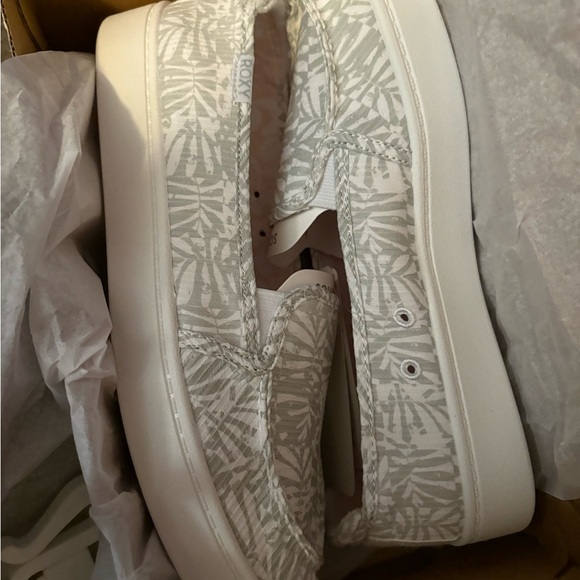 Roxy Minnow Plus in Soft Green - Picture 5 of 5